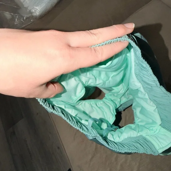 Women's Nike Tempo Dri-FIT Mid-Rise 3-in. Running Shorts XS - Picture 7 of 10